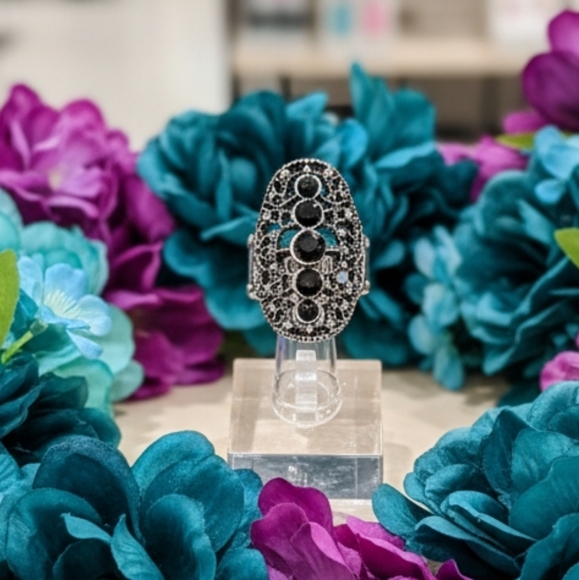 Costume Ring - Picture 8 of 8